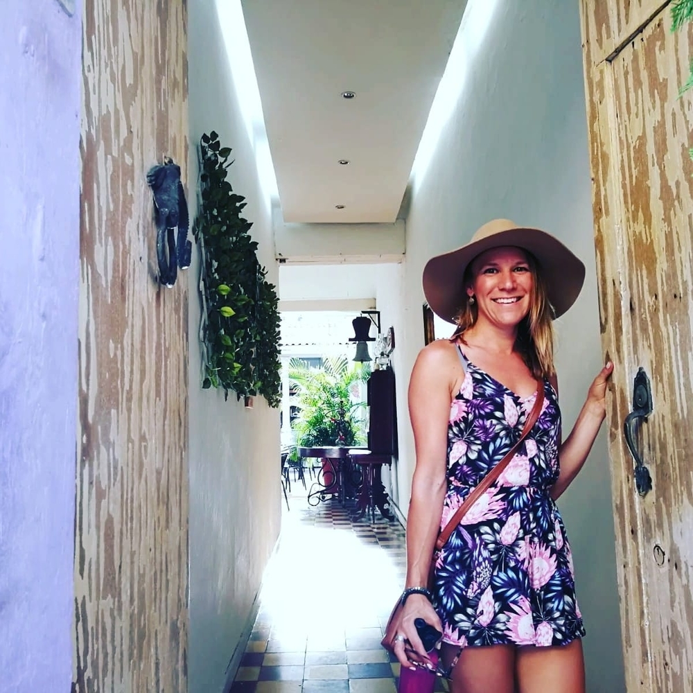 Meet your Posher, Danielle